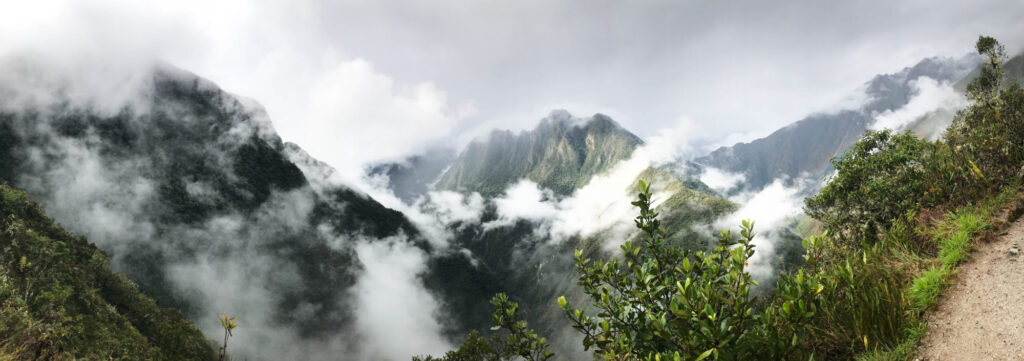 Hiking the Inca Trail to Machu Picchu | www.thatssoannie.com